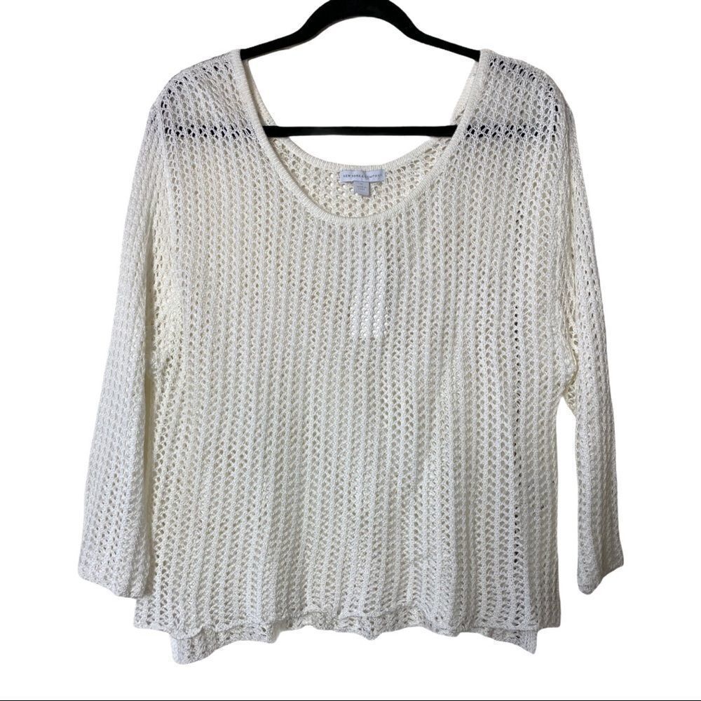 New York & Co White Ribbed Sheer Long Sleeve Scoop Neck T-shirt Size Medium